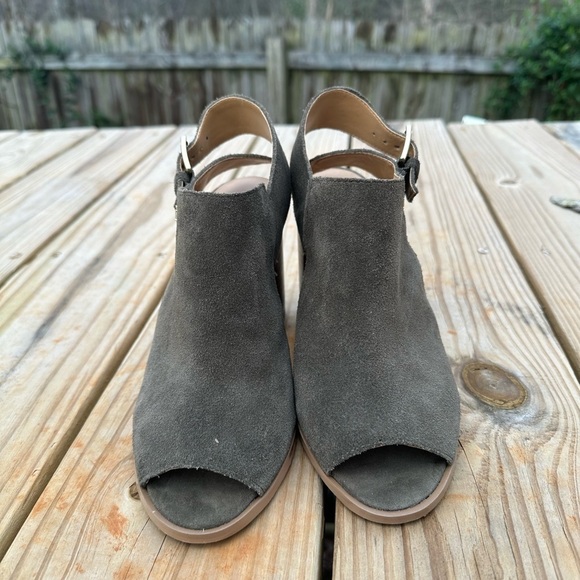 Tommy Hilfiger Olive Green Suede TW Peppy Peep Toe Stacked Heel Ankle Sandals - Picture 2 of 8